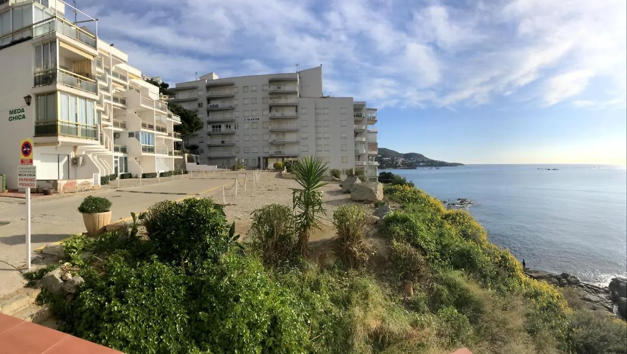 Meda Chica 1H Apartment Roses
